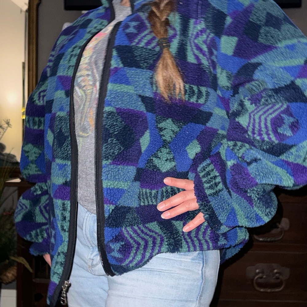 Geometric Patterned Fleece Jacket - image 2